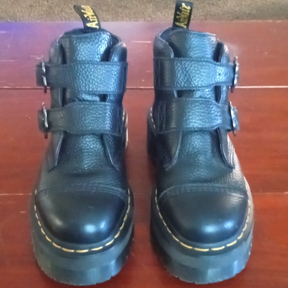 DR. MARTINS SIZE 8